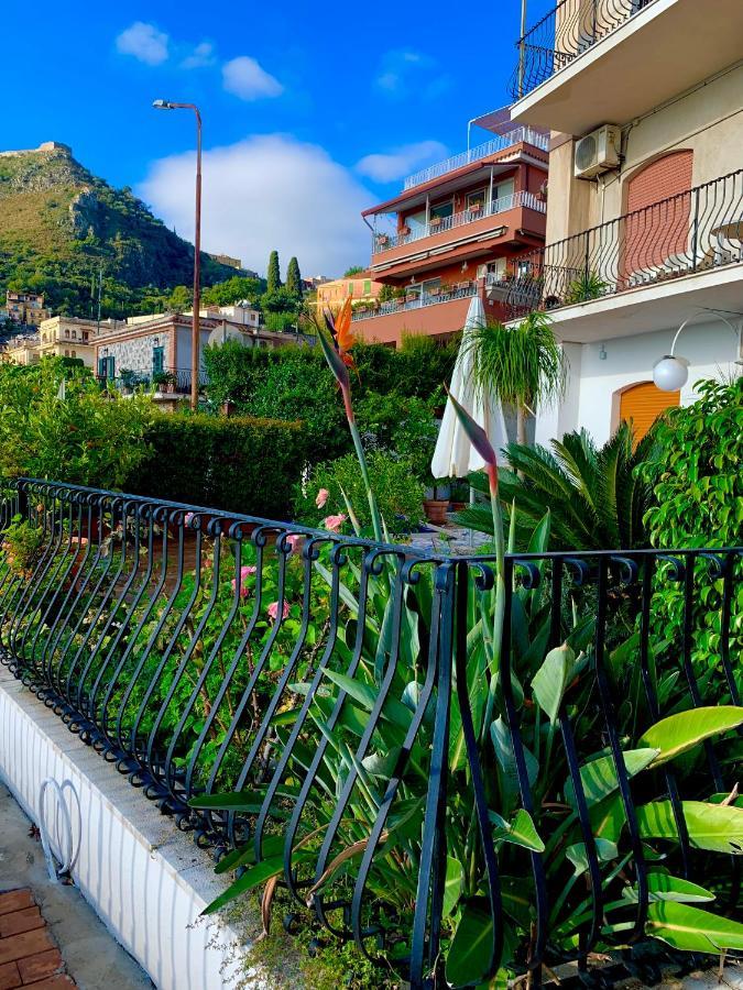 Sun Sky Sea Suite Taormina Exterior photo