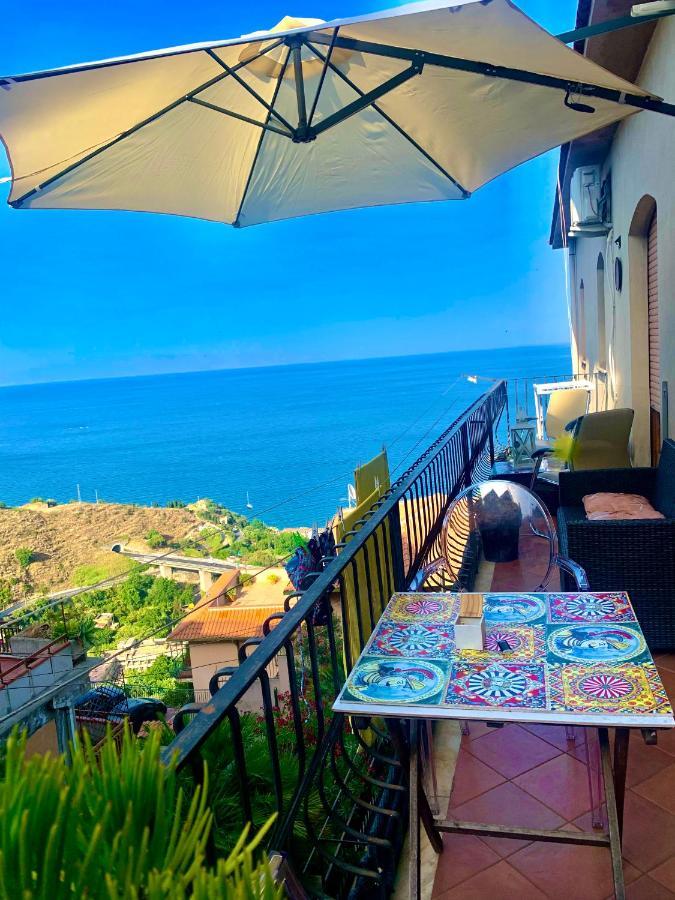 Sun Sky Sea Suite Taormina Exterior photo
